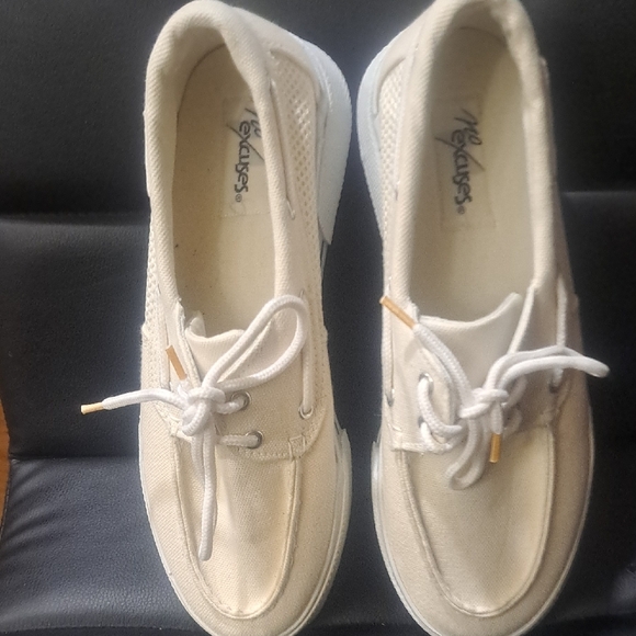 White Canvas Boat Shoes - Picture 5 of 7